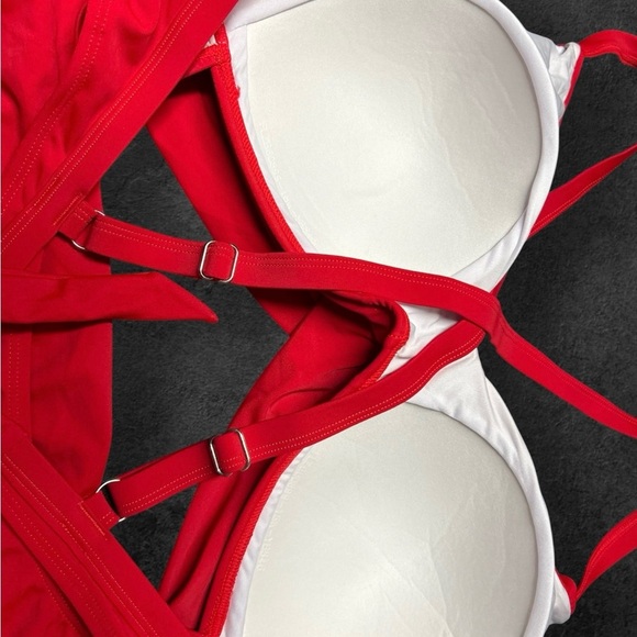 ๐โจ Flirty & Fabulous Criss Cross One-Piece Swimsuit! ๐๏ธ - Picture 10 of 13